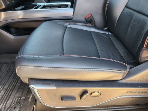 Used 2024 Ford F350 Lariat w/ Black Appearance Package image 23