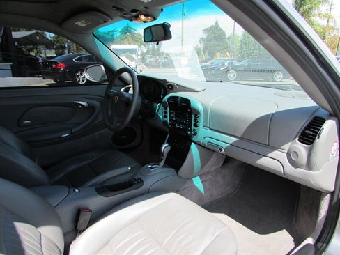 Used 2002 Porsche 911 Carrera RWD image 24