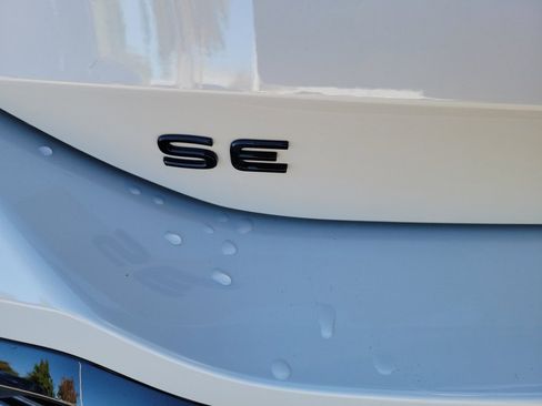 New 2026 Volkswagen Tiguan SE R-Line AWD/4WD image 14