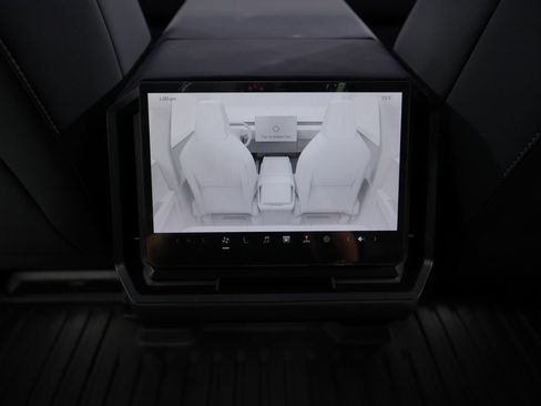 Used 2025 Tesla Cybertruck AWD Crew Cab image 68