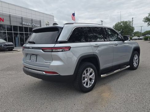 Used 2022 Jeep Grand Cherokee Limited RWD image 8
