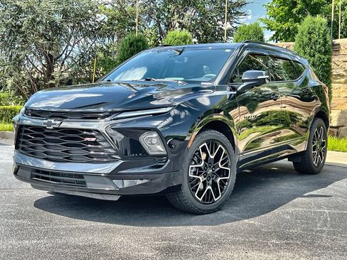 Used 2023 Chevrolet Blazer RS FWD image 1