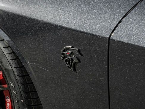 Used 2019 Dodge Challenger SRT Hellcat Redeye image 41