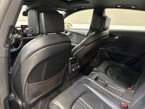 Used 2016 Audi RS 7 Prestige w/ Driver Assistance Package image 44