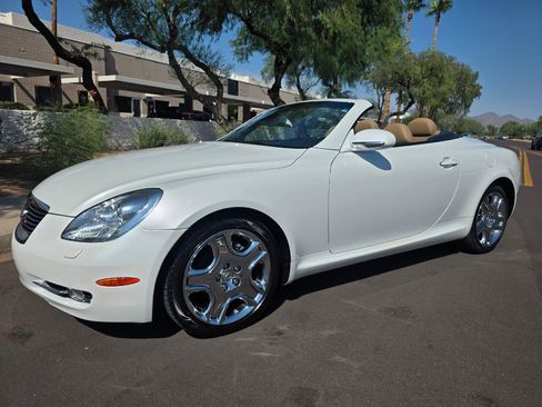 Used 2008 Lexus SC 430 Convertible RWD image 3
