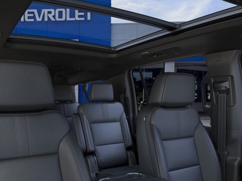New 2026 Chevrolet Suburban RST w/ Comfort Package AWD/4WD image 24