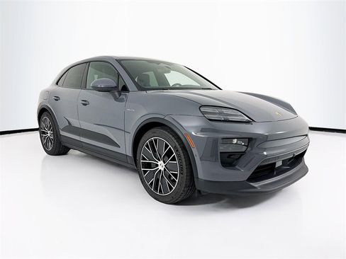 New 2025 Porsche Macan Electric image 7