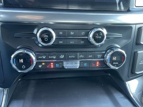 Used 2021 Ford F150 Lariat w/ Equipment Group 502A High image 11