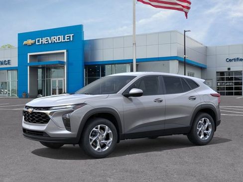 New 2026 Chevrolet Trax LS FWD image 2