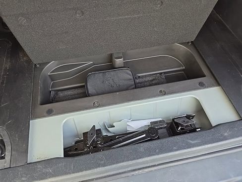 Used 2021 Ford Bronco Black Diamond image 44