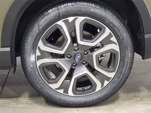 New 2026 Subaru Ascent Limited image 9