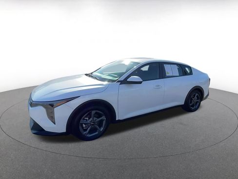 Used 2025 Kia K4 LXS image 8