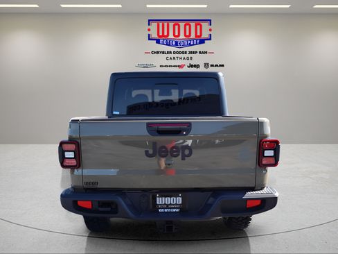 New 2026 Jeep Gladiator Willys AWD/4WD image 4