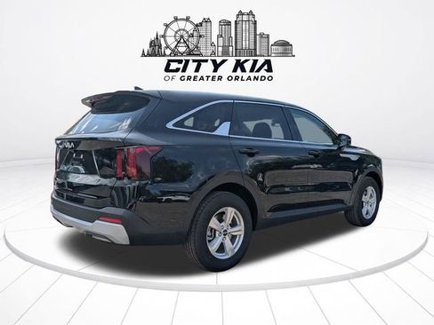 New 2026 Kia Sorento LX FWD image 7