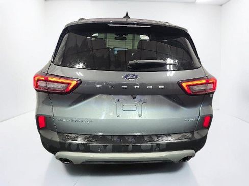 Used 2024 Ford Escape Platinum AWD/4WD image 5