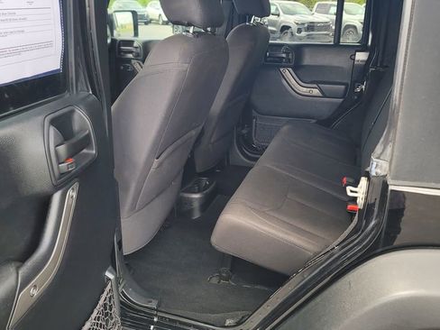 Used 2017 Jeep Wrangler Unlimited Sport w/ Quick Order Package 24S AWD/4WD image 25