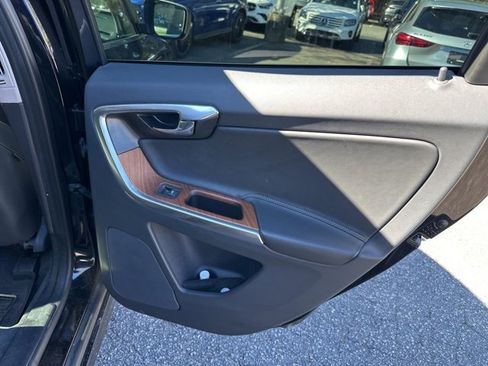 Used 2017 Volvo XC60 T5 Inscription w/ Advanced Package image 16