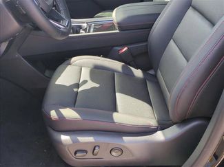 New 2026 Chevrolet Traverse Z71 w/ LPO, Floor Liner Package AWD/4WD video 4