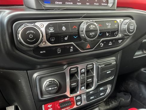 Used 2021 Jeep Gladiator Rubicon w/ Dual Top Group AWD/4WD image 4