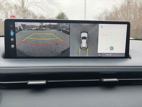 Certified 2024 Genesis GV70 2.5T w/ Sport Prestige Package image 9