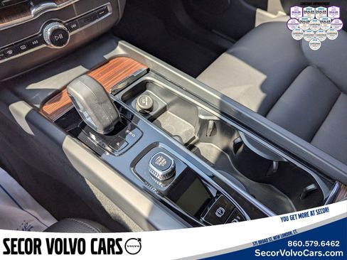Certified 2023 Volvo XC60 B5 Plus w/ Protection Package Premier image 16