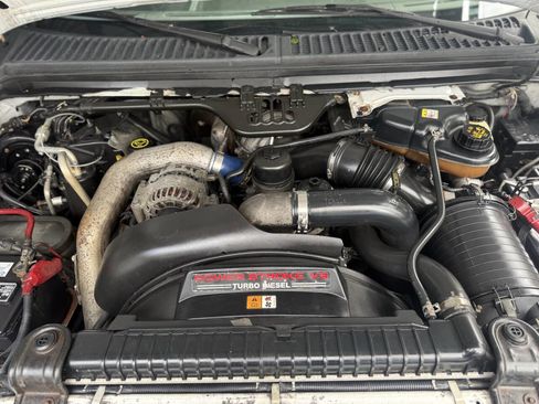 Used 2005 Ford F350 XL image 20