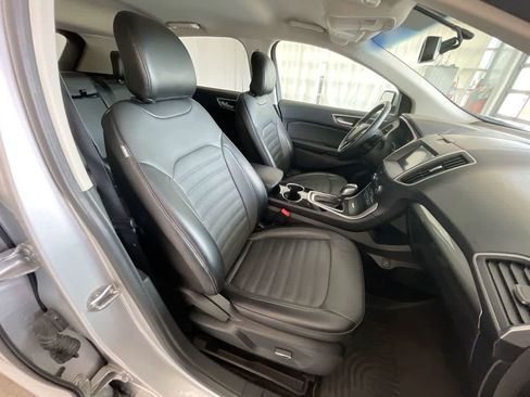 Used 2018 Ford Edge SEL w/ Equipment Group 201A AWD/4WD image 24