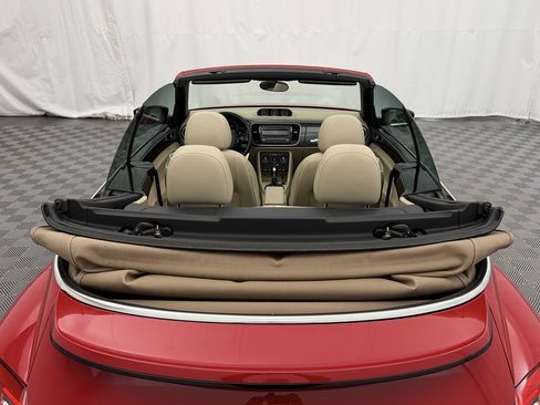 Used 2013 Volkswagen Beetle 2.0T image 5