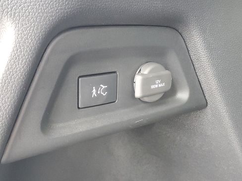 Certified 2023 Honda Pilot Elite image 9