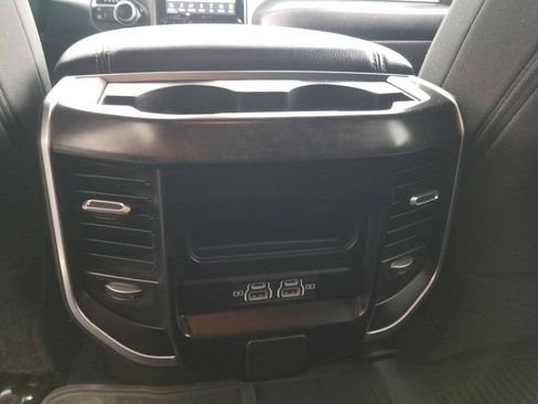 Certified 2024 RAM 2500 Big Horn w/ Night Edition AWD/4WD image 20