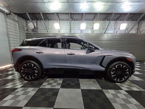 Used 2024 Chevrolet Blazer EV RS image 9