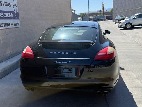 Used 2011 Porsche Panamera S RWD image 5