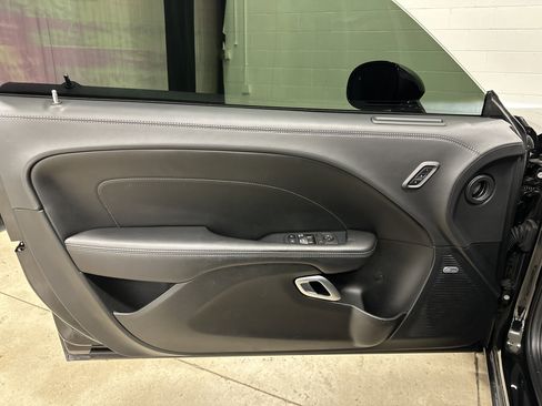 Used 2023 Dodge Challenger SXT w/ Plus Package image 14