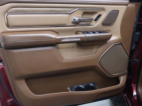 Used 2019 RAM 1500 Laramie Longhorn image 17