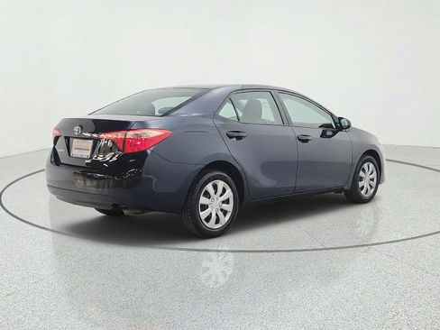 Used 2019 Toyota Corolla LE w/ Carpet Mat Package (TMS) FWD image 5