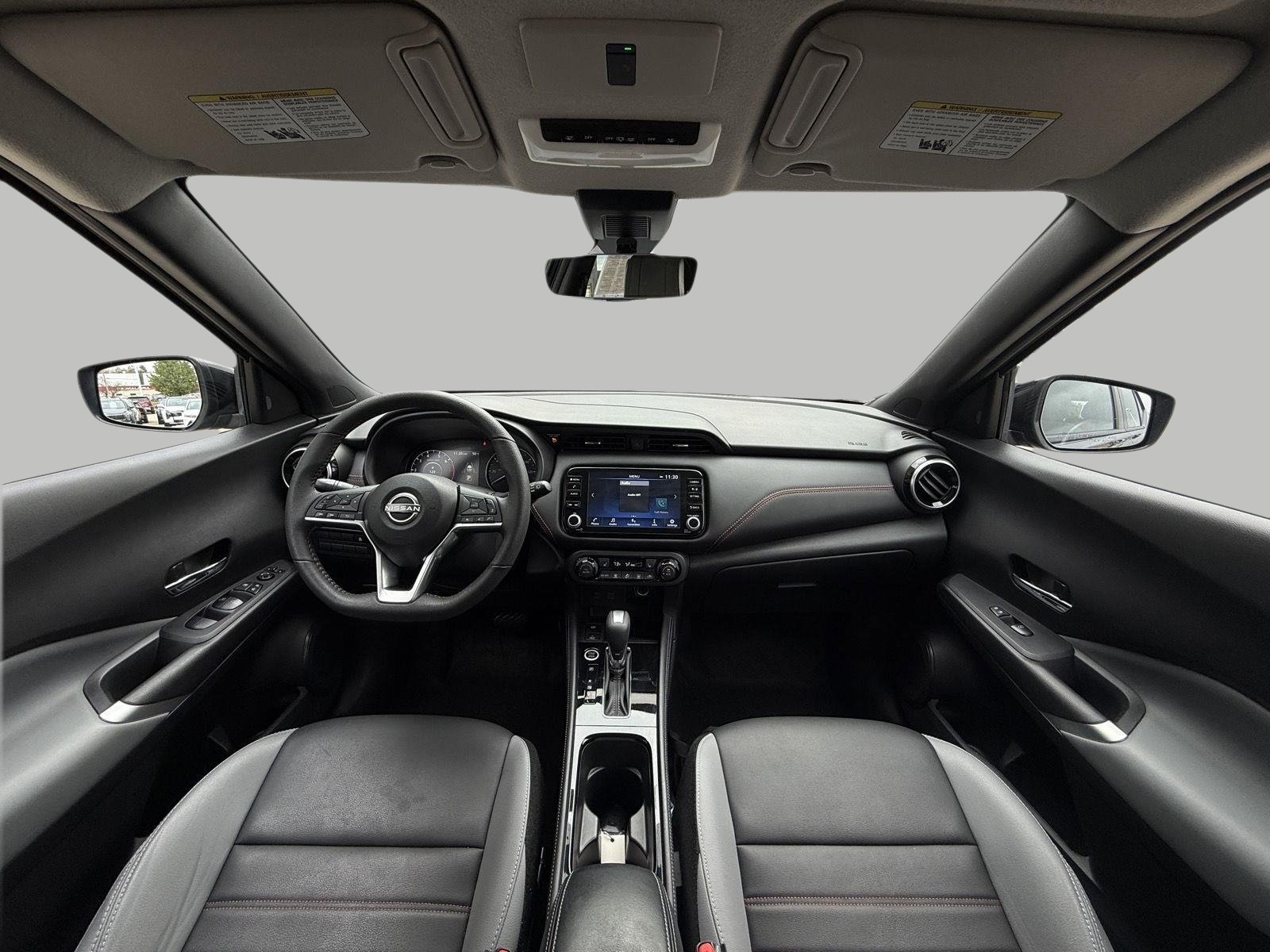 Used 2023 Nissan Kicks SR w/ SR Premium Package FWD image 5