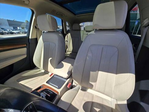 Used 2021 Audi Q5 2.0T Premium Plus w/ Premium Plus Package AWD/4WD image 21