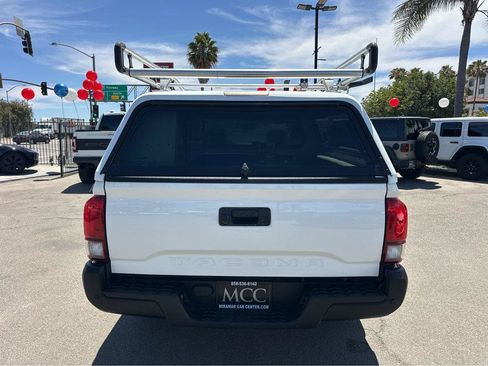 Used 2022 Toyota Tacoma SR RWD image 12