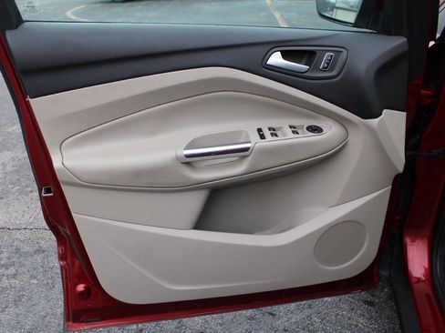 Used 2014 Ford Escape SE w/ Equipment Group 201A image 17