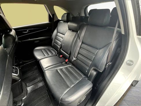 Used 2016 Kia Sorento EX image 26