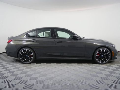 Used 2026 BMW 330i Sedan w/ M Sport Package RWD image 2