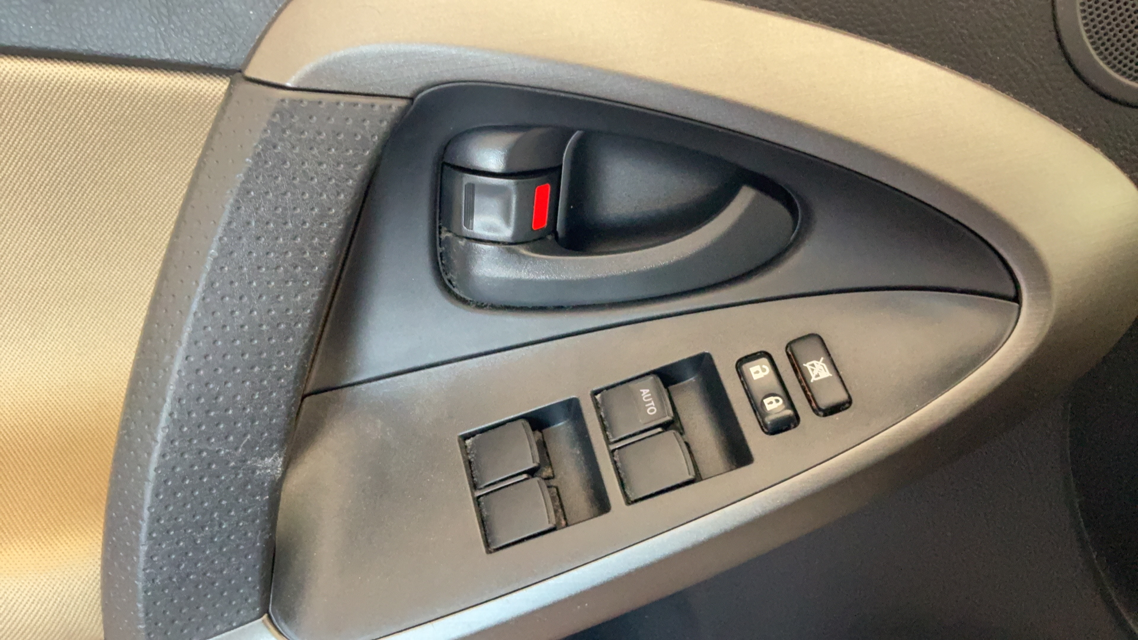 Used 2011 Toyota RAV4 4WD w/ Base L4 Extra Value Pkg image 20