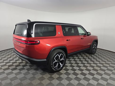 Used 2024 Rivian R1S Adventure AWD/4WD image 5