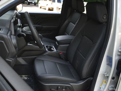 New 2026 Chevrolet Colorado Trail Boss AWD/4WD image 9