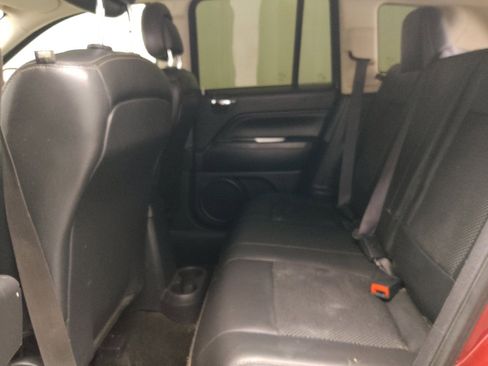 Used 2017 Jeep Compass Latitude image 18