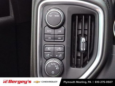 Certified 2022 Chevrolet Silverado 1500 RST image 28