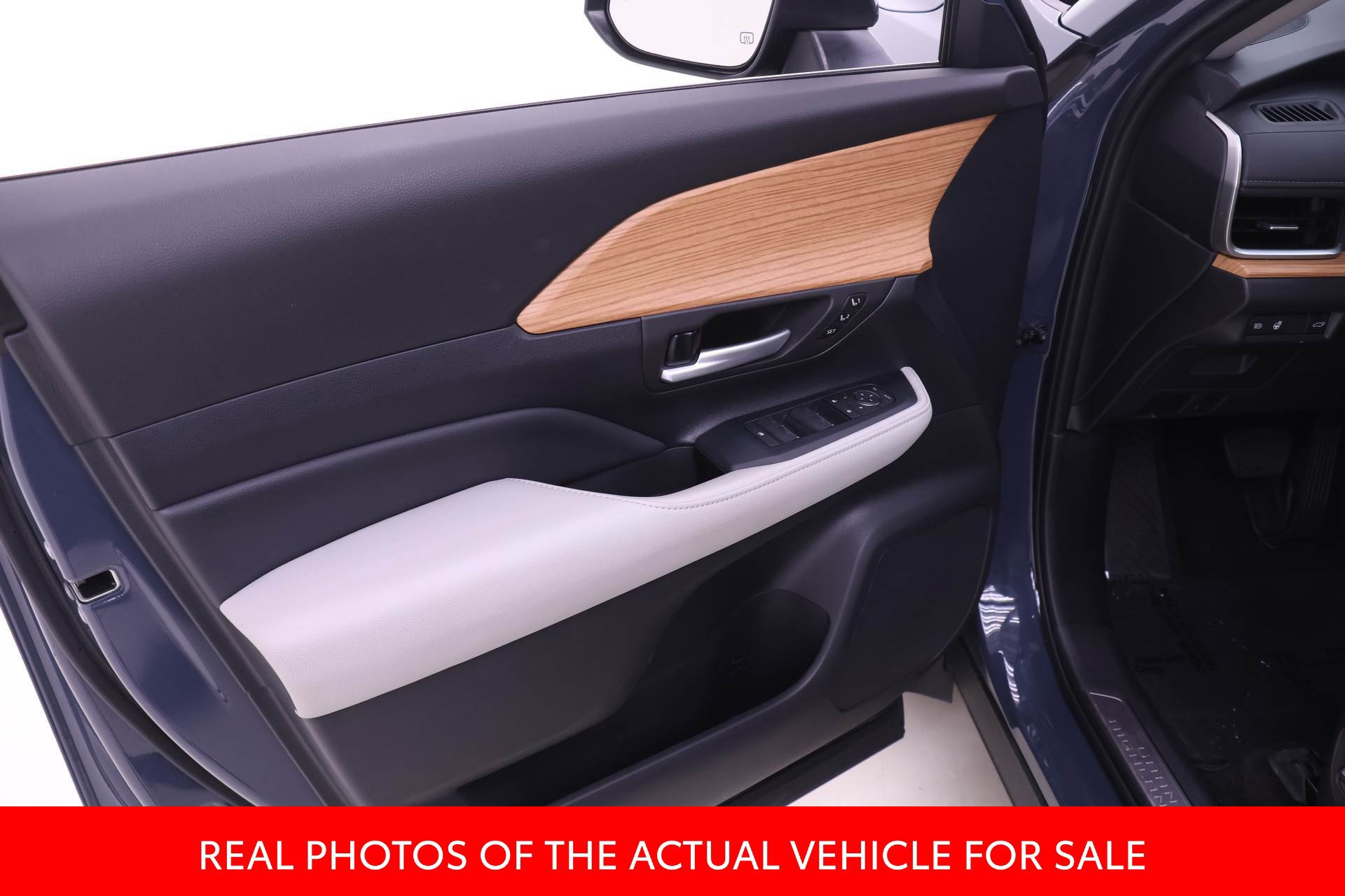Used 2024 Toyota Grand Highlander AWD image 8