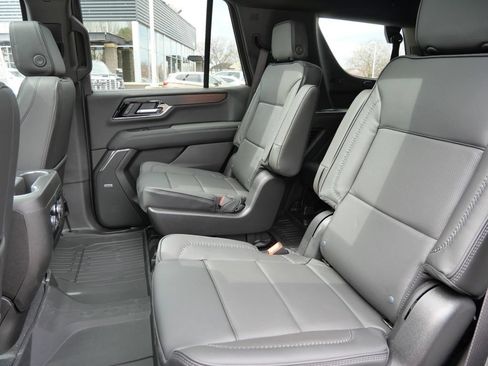 New 2026 GMC Yukon Denali w/ Sun & Power Step Package AWD/4WD image 42