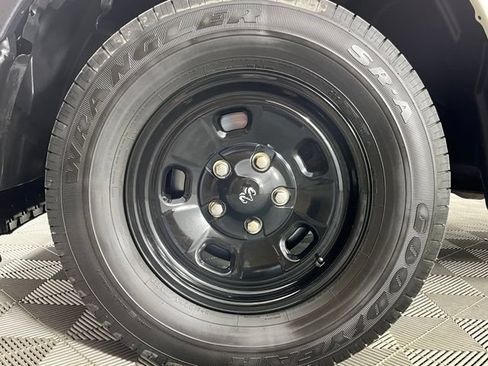 Used 2022 RAM 1500 Tradesman w/ Power & Remote Entry Group AWD/4WD image 11