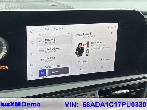 Used 2023 Lexus ES 300h w/ Premium Package image 27